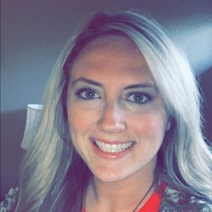 Meet your Posher, Maegan